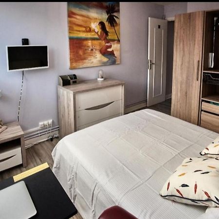 Chambres A Louer Dans Appartement Balcon - Wifi - Parking Gratuit Nevers Luaran gambar